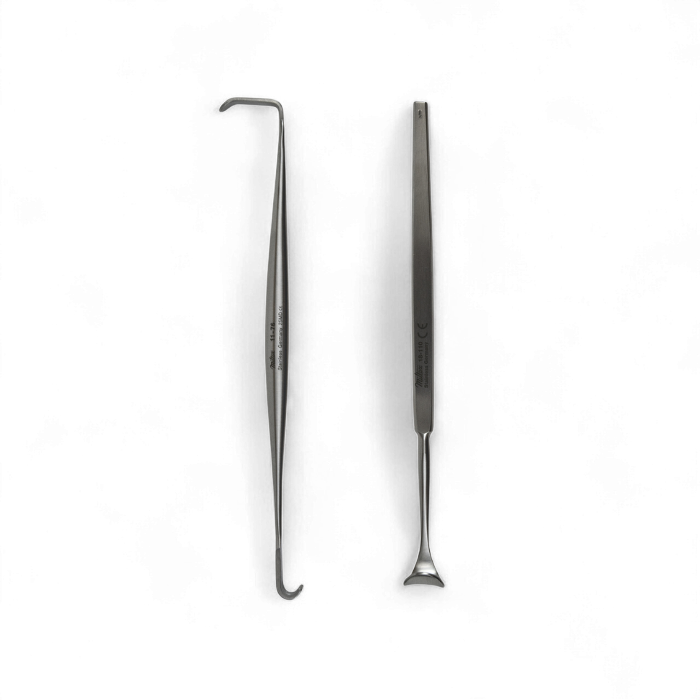 Retractors