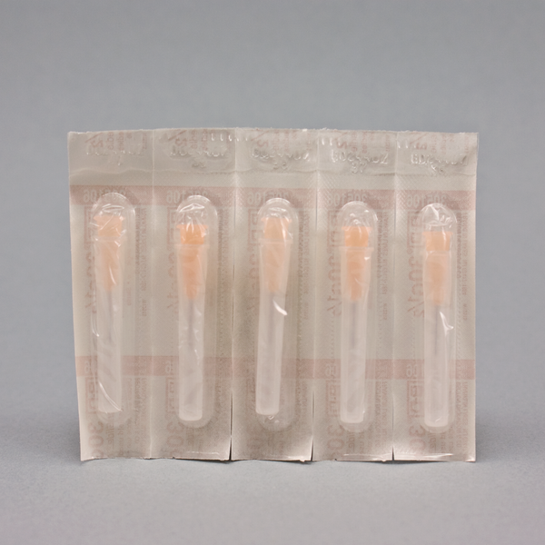 BD 305106 PrecisionGlide 30 G x 1/2 in. Hypodermic Plastic Blister Pac ...