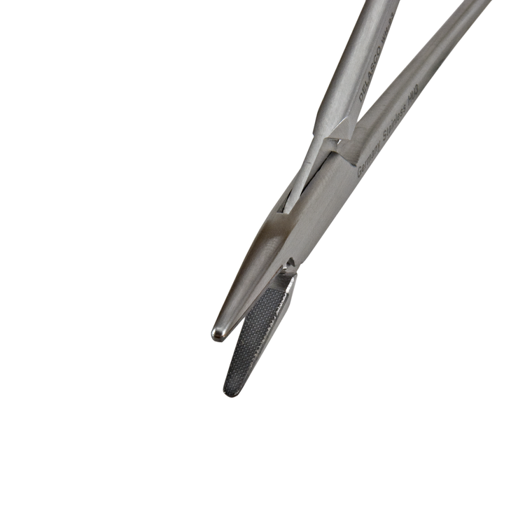 Delasco WH-93 Halsey needle holder, fine serrations, tungsten carbide